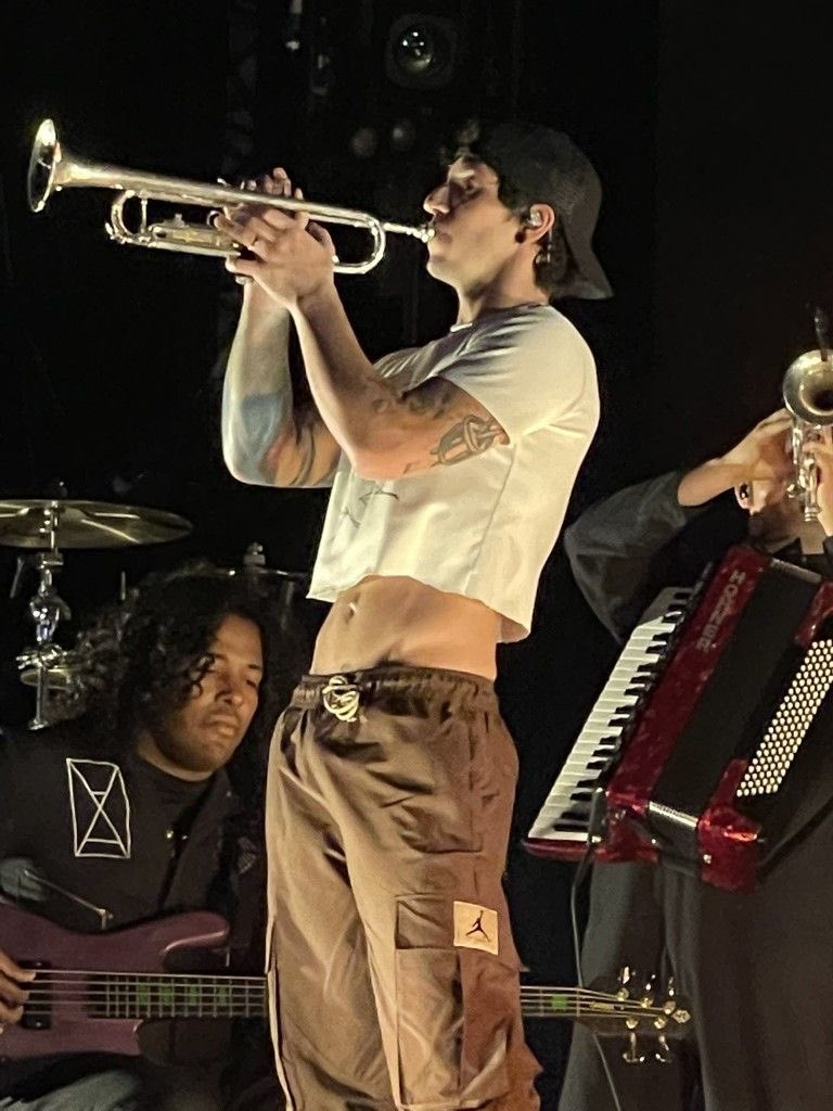 Tyler_yoseph's tweet photo. Josh is of course involved in this https://t.co/xqJ22zfbvS