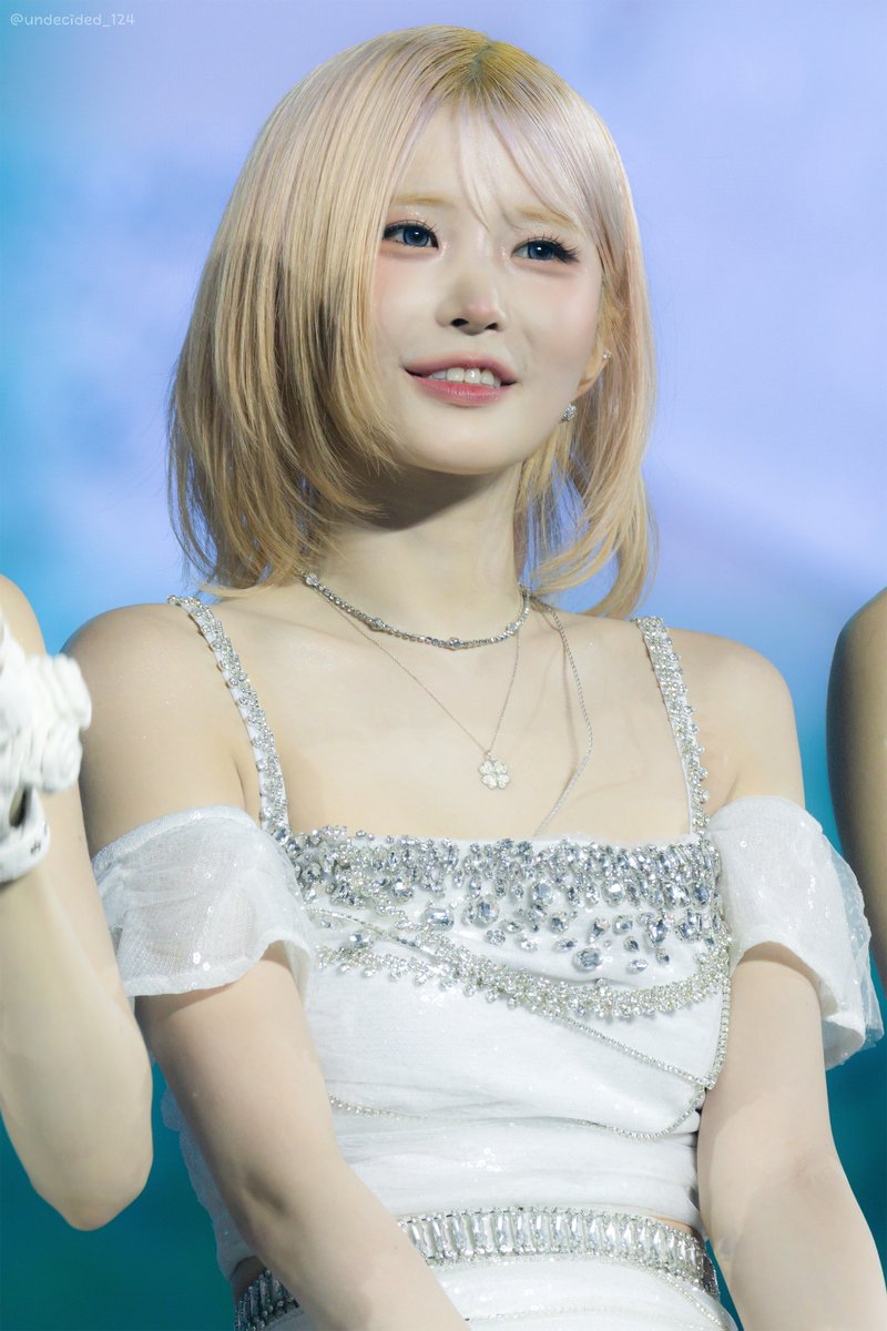 undecided_124's tweet photo. #송하영 #SONGHAYOUNG
#프로미스나인 #fromis_9

260905 https://t.co/daahuloEC1