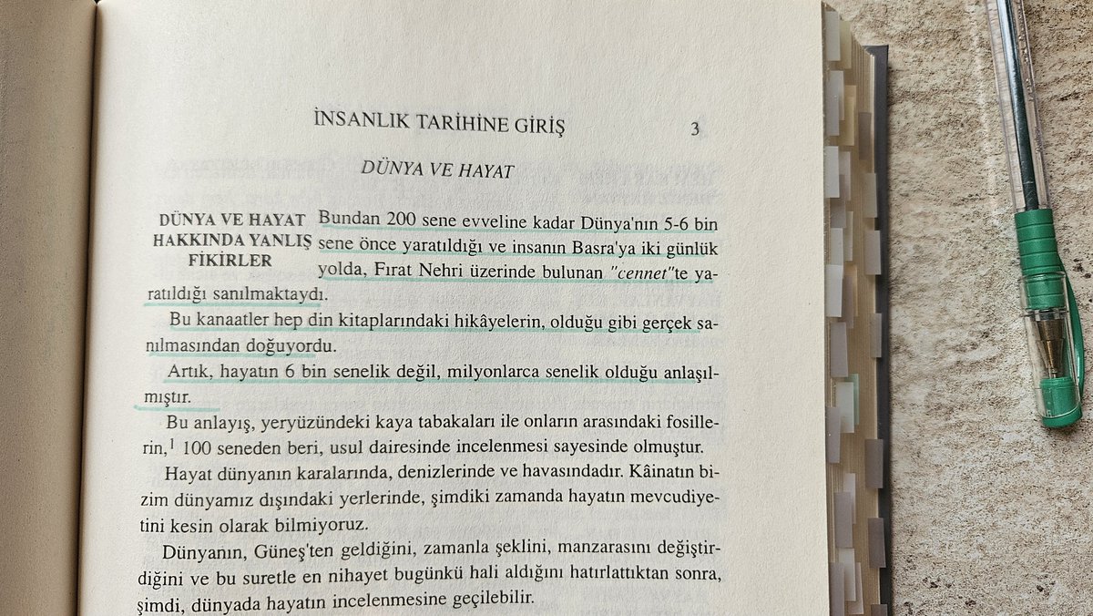 dileyecegim1's tweet photo. Bu arada kitap tavsiyesi; 1931-1941 arası Atatürk'ün incelemesi ve onayıyla lise tarih kitapları. 

(Evrim yıl 1931 ve ders tarih olmasına rağmen kitaplarda okutuluyormuş...) https://t.co/IcetRu8oAE