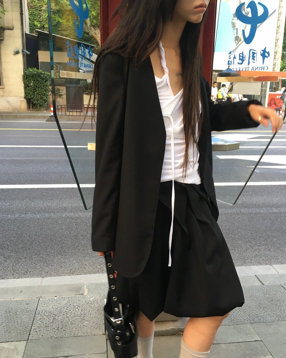 giovanigsm's tweet photo. 心の中にぽっかりと穴が空いたような、不思議な静けさ。今日も一日お疲れ様！ 👊💖
QIVe https://t.co/vLs5PxkRTM