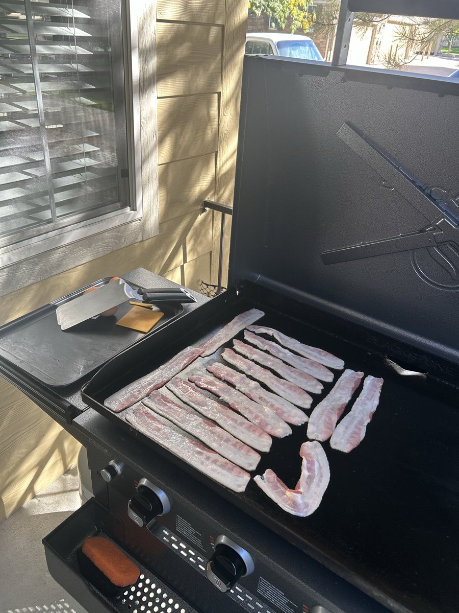 feelinfrogggy69's tweet photo. Gameday eats #BeatUCF https://t.co/YYP6qcJtB5