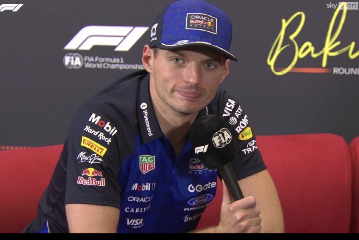 OronsDante's tweet photo. Verstappen mas que en lo cierto sobre toda la situación, por supuesto.. https://t.co/ALpG2eb71Y