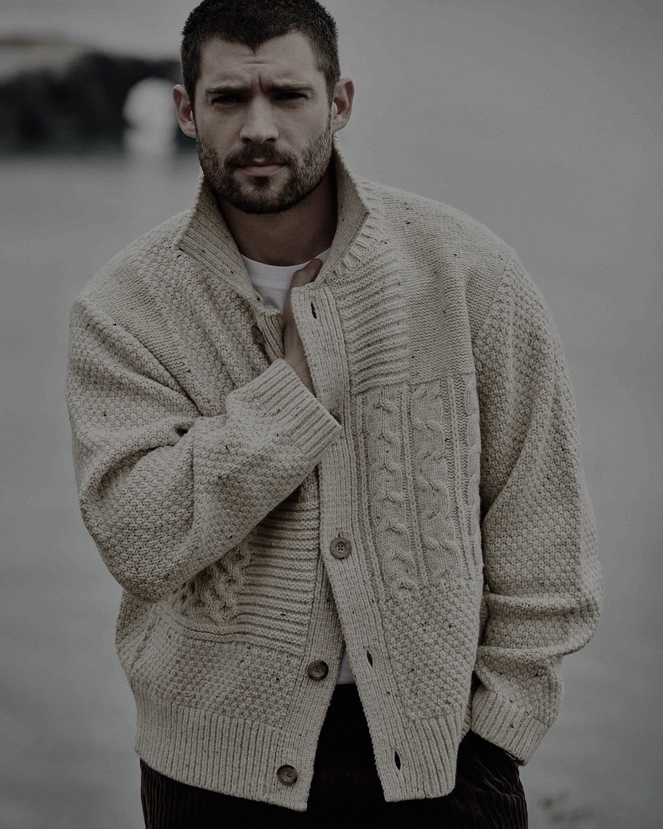 BOSSXPR0's tweet photo. ㅤ 
ᅠ

cold morning. 

               ㅤ ᅠ https://t.co/zyqVIzTYts