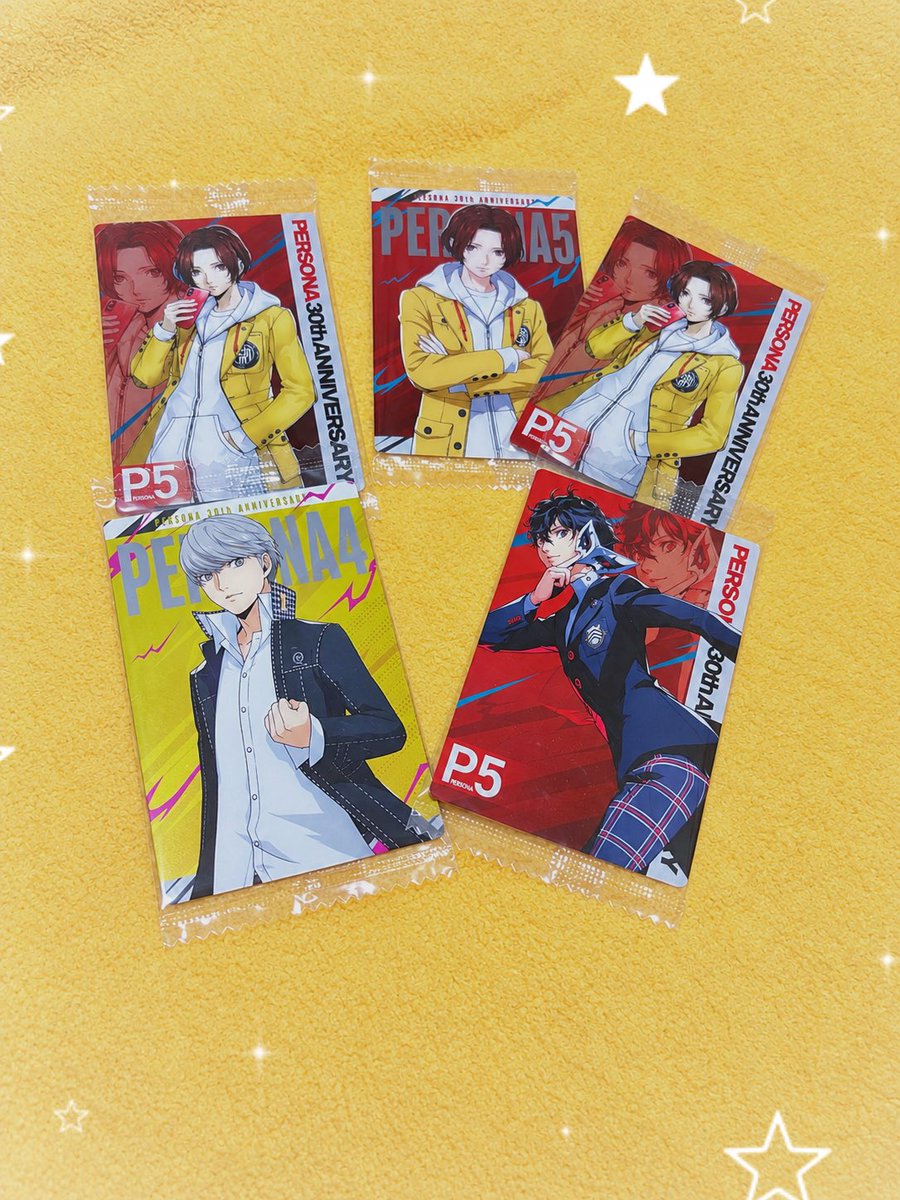 thasibu_midn's tweet photo. 近くになかったから母上に買ってきてもらった😂
母いわく番長と🃏がイケメンらしい⋯ワンダー⋯🐶 https://t.co/NxWTLbUhO6