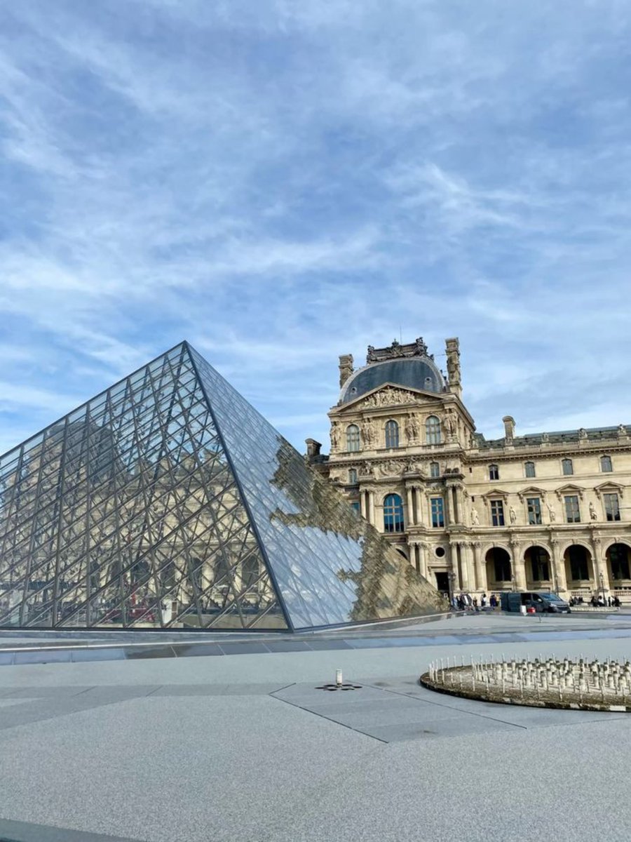 echoesofworld's tweet photo. Paris, France https://t.co/Q8w76Mew5r