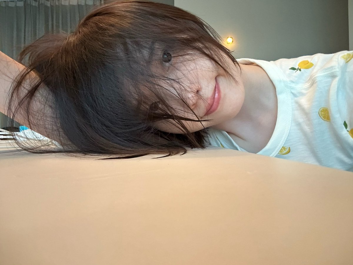 PrettyJiBrasil's tweet photo. 🐥 dlwlrma:
"Fotos na horizontal de uma pessoa de cabelo curto"
🔗 https://t.co/Gp1CuW9zHc
#아이유 #IU #이별로부터 #UnknownPlanet @_IUofficial https://t.co/bjQZTkLj9D