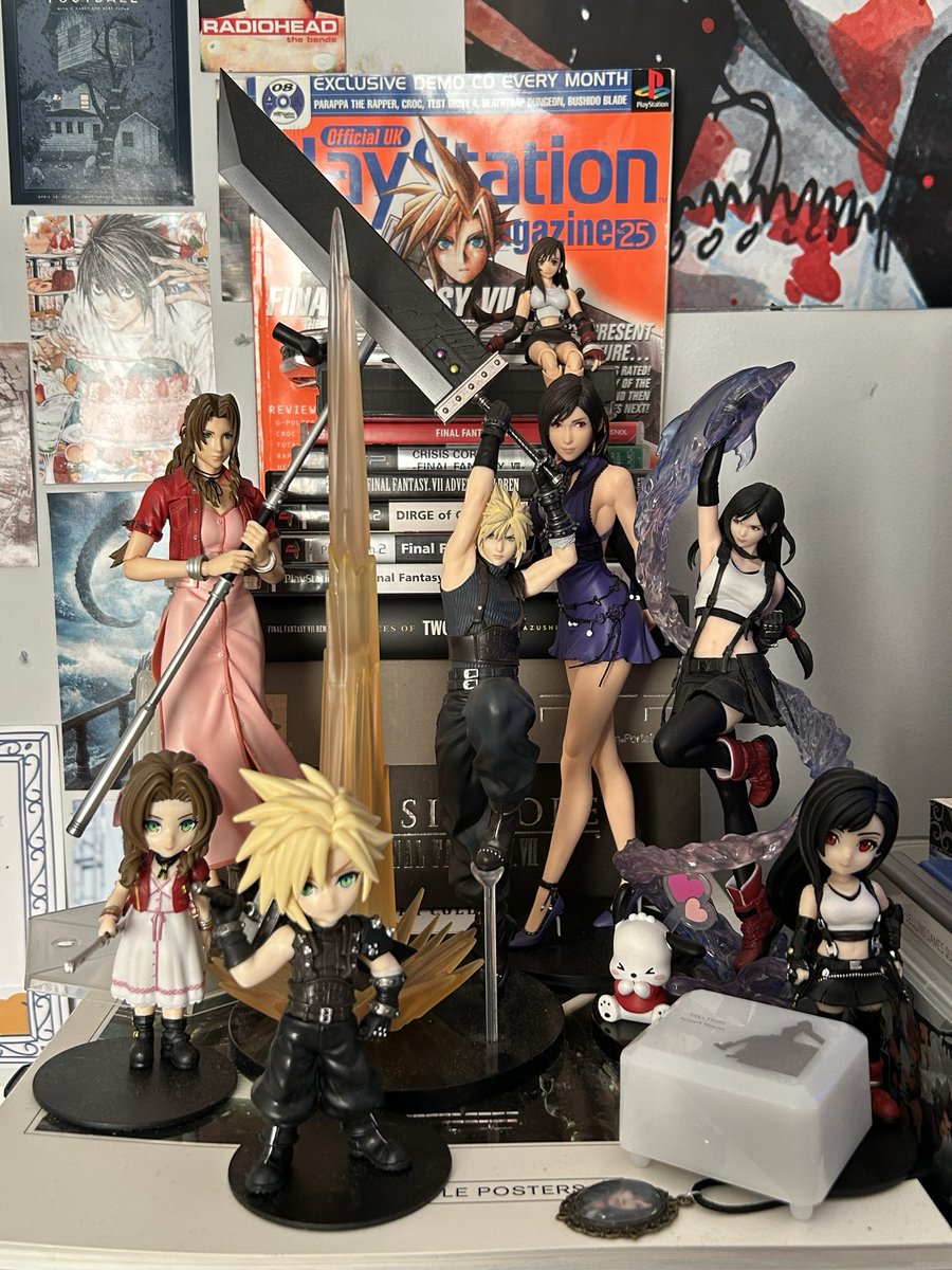 kelcoolboy's tweet photo. mini updated collection post to show off my cc aerith fig :3 https://t.co/EHBZk56MzP