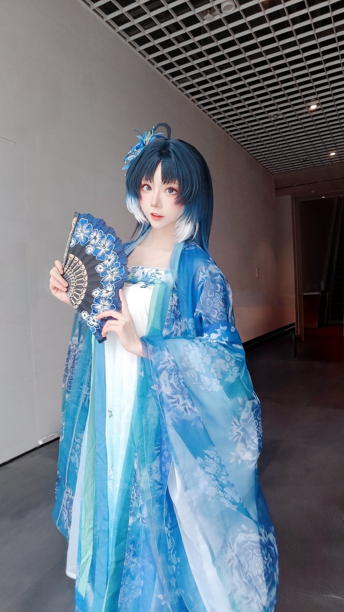 kitaro_cos's tweet photo. #鳴潮##秧秧#
中秋節のお休み、ゆっくり楽しんでくださいね、漂泊者🌕🍃 https://t.co/g5dIruYK3p
