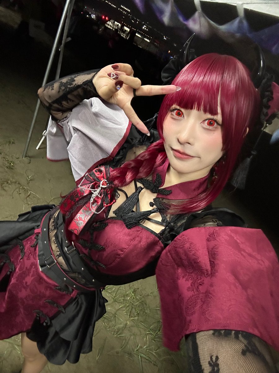 E65720's tweet photo. 今日は1年ぶりの、のめぴに会いに行ってきました！
いつも大洗でお会いするばかりなので違うイベントでもお会いしたいです♪
本当に素敵すぎる笑顔に可愛さ🥹
さらに花火を撮影するのめぴも撮影！
今年も大洗海上花火出演お疲れでした🙌
#大洗海上花火大会
@kri_cos_ ＠kri_cos https://t.co/ddNaT9ofYM