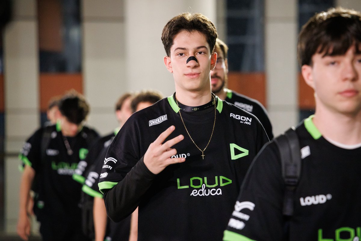 nandoshowww's tweet photo. JOGADORES COM MAIS ACES NA HISTÓRIA DO CHAMPIONS

🇨🇳 ZmjjKK: 5 ACEs
🇷🇺 something: 4 ACEs
🇧🇷 tkzin: 3 ACEs
🇫🇮 Jamppi: 3 ACEs
🇨🇱 keznit: 3 ACEs
🇺🇸 zekken: 3 ACEs
🇫🇮 Derke: 3 ACEs

tkzin fez três ACEs em UMA partida. Dessa lista, o jogador com menos jogos é o Jamppi, com 12 jogos.

Via @OvertimeVCT