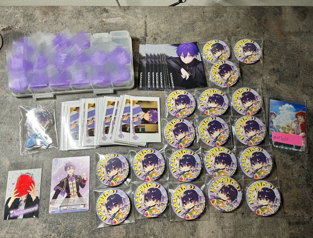 n7nlo's tweet photo. 求⌇PayPay
譲⌇🍓🐰💜グッズ

郵送のみ 缶バ＋で何個かあります🙇🏻‍♀️
値段リプ欄にありますのでご参考程度にお声かけください（値下げ交渉は常識の範囲内でお願い致します）

 #すとぷりグッズ交換  #すとぷりグッズ買取   #ななもりグッズ買取  #ななもりグッズ交換 https://t.co/agzDJWSgbc