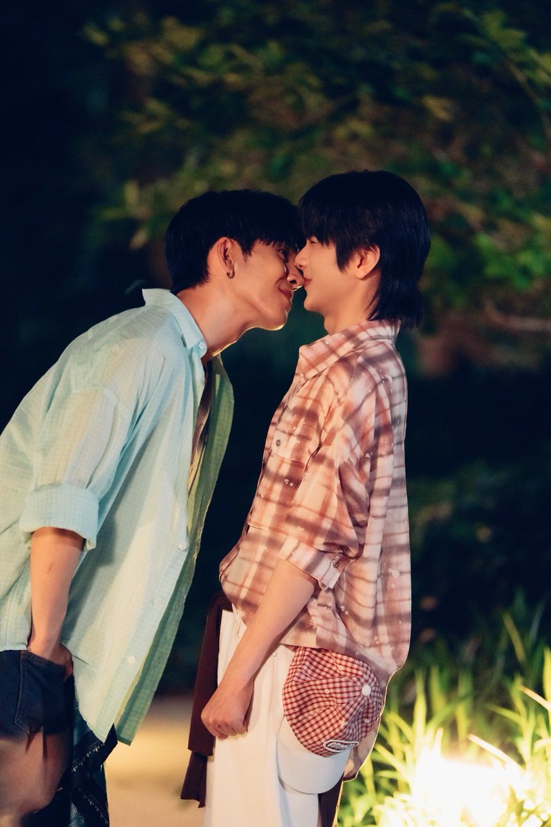 Auautnp's tweet photo. ถ้าในซีรีส์ พระเอกกับนายเอก ก็ต้องจุบุ๊ก็ล่ะปะะอิอิ

MR FANBOY CHAPTER 5

#MrFanboyEP5 https://t.co/RKGCtp9j22