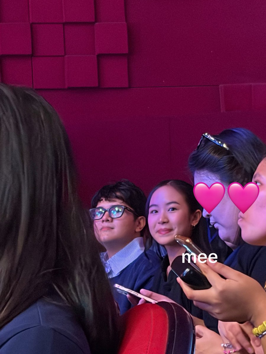 starforcap's tweet photo. laging napapagawi yung tingin ni capres sa seat ko.. teh hindi ko kayang makipagtitigan i feel so krystal mejes!wala pang one sec iwas agad ako ng tingin eh😭😭

#CapriceCayetano https://t.co/IC4LWMTIWM