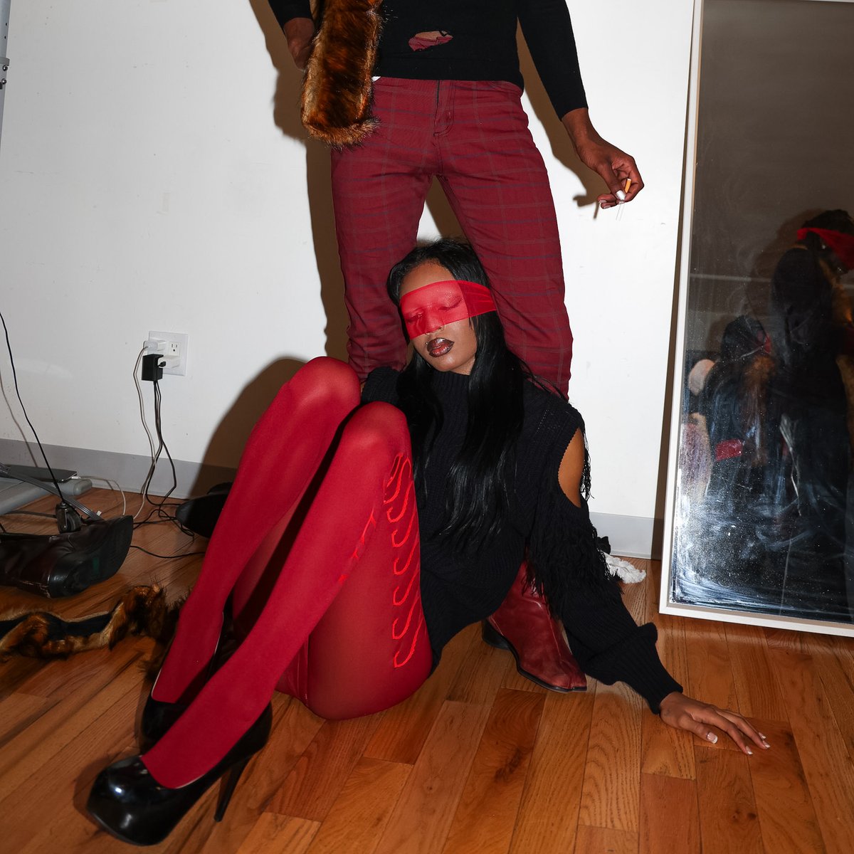 wearmypain's tweet photo. SEVEN SS27 NYFW https://t.co/v2PDnC3kzv