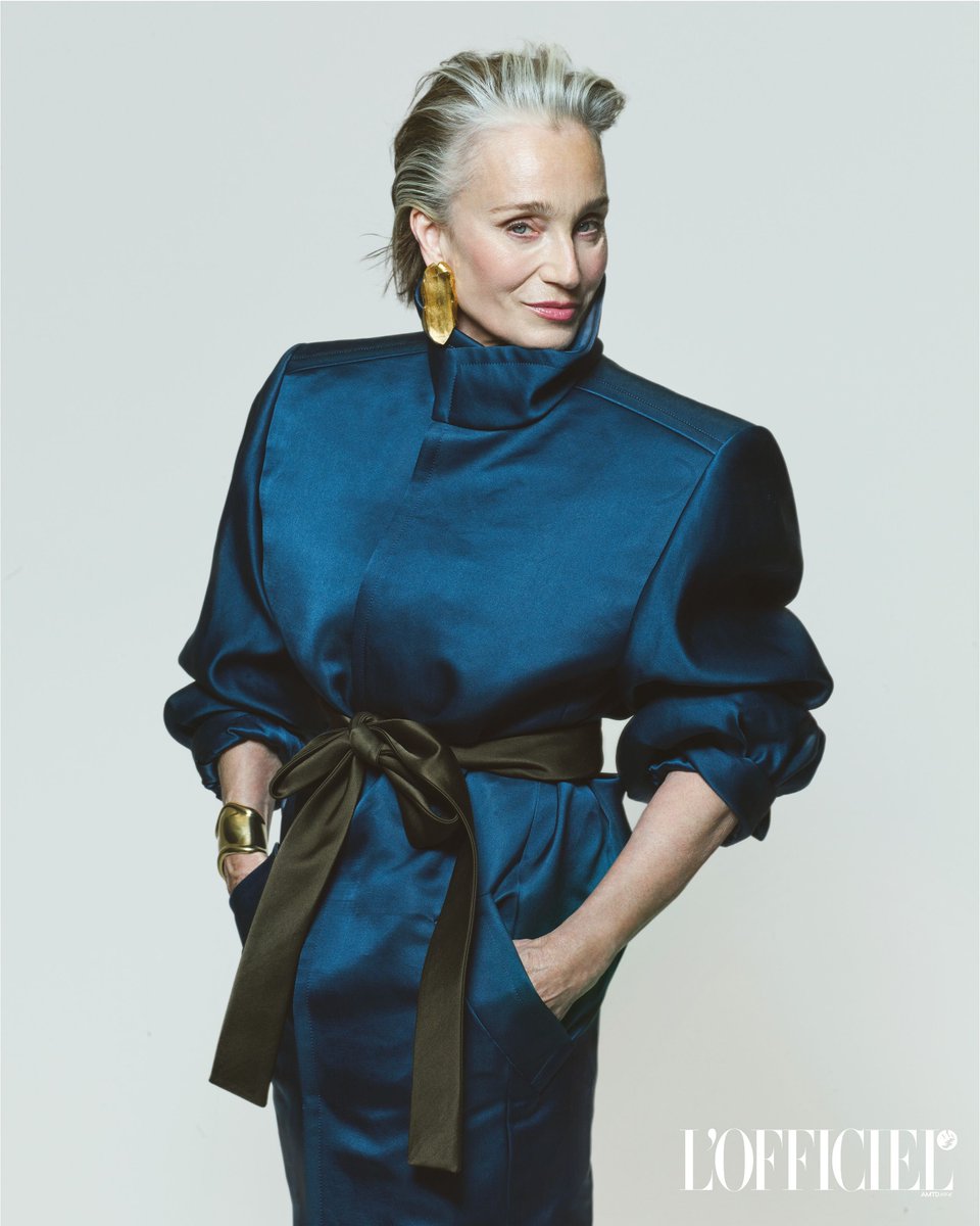 kellmanstreep's tweet photo. meryl streep becoming a style inspiration, we love to see it https://t.co/fB4gSWXhnv