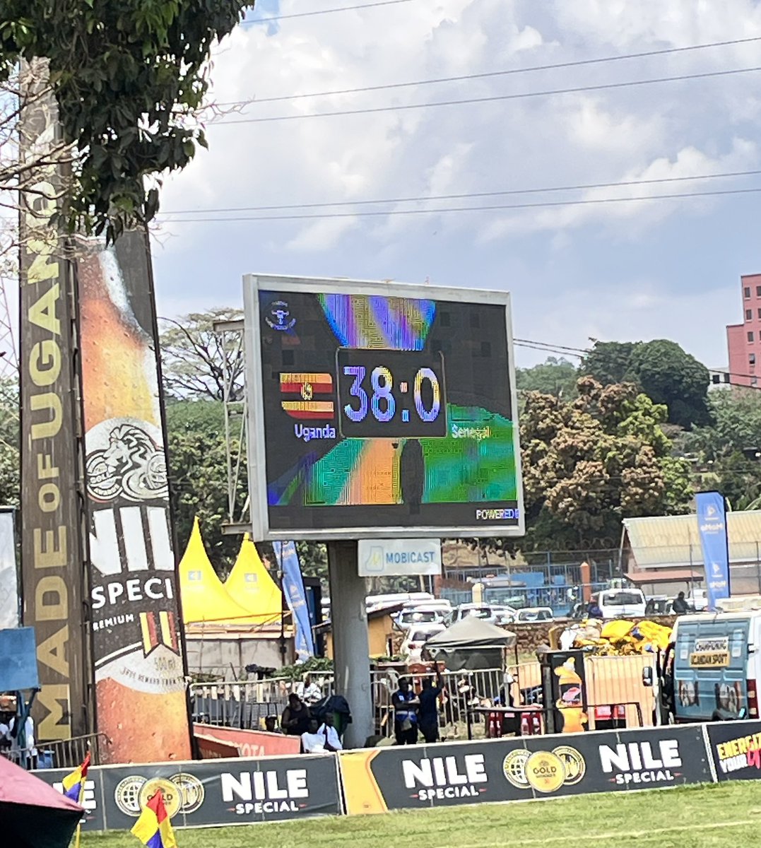 Asiland7's tweet photo. What in the name of Rugby is Senegal doing? Kabiisa Tuta'ona😃😃😃😃😃 https://t.co/An5NonxW4O