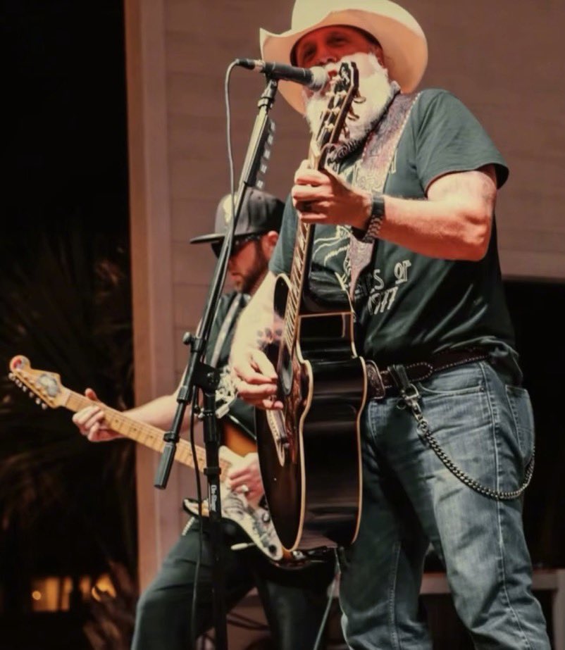 dallasmoore's tweet photo. BadAss Jams at The Sip Yard Port Aransas, Texas last night! Rollin' On to The Soggy Bottom Saloon in Beaumont 10pm for another Loud &amp; Sweaty Hellraisin' Honky Tonk Redneck Rock N Roll Show 10pm Tonight! 
#outlawcountry #Texas https://t.co/FdwlFRhakt