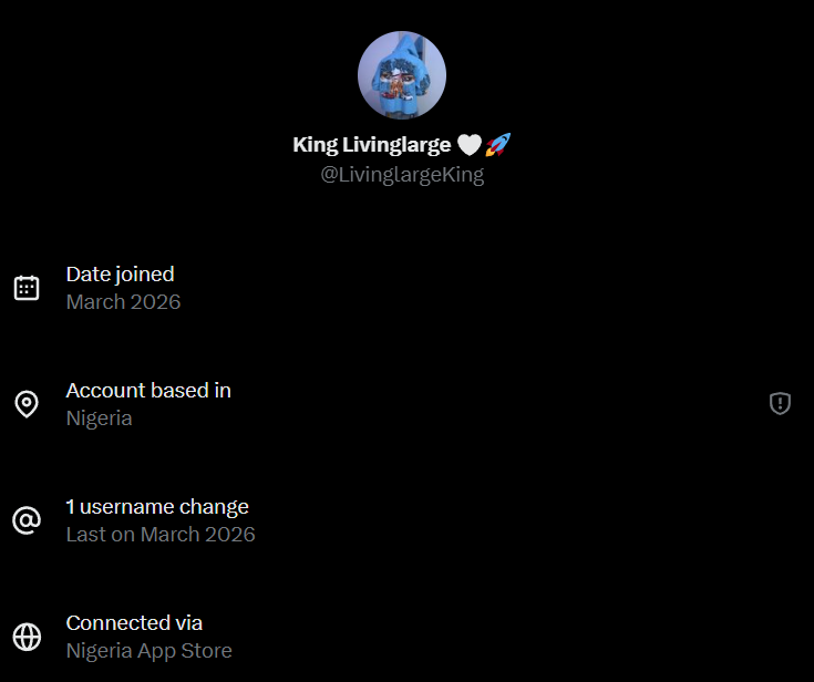 fabii919's tweet photo. @LivinglargeKing @twit_patrick @NoodleHairCR7 always the same 3rd world user..😂 https://t.co/J9OQJP5duF