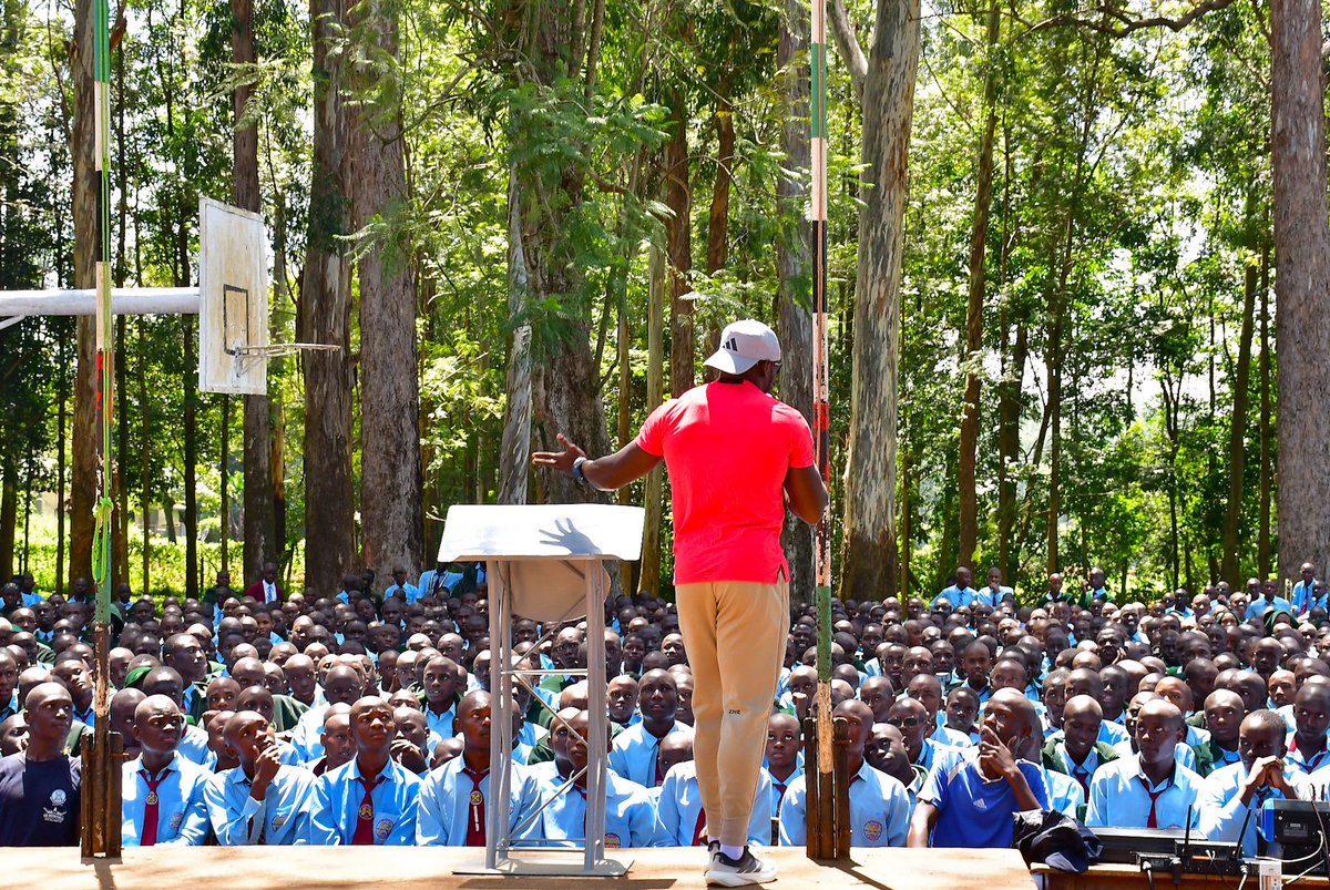 _omanyalaF's tweet photo. The Omanyala Sprints Club tour continued at St Peter’s Mumias, where Omanyala inspired students to believe in themselves, work hard and pursue their dreams.

We also held conversations on introducing a Sprints Club to help identify and nurture young talent. 
@Ferdiomanyala https://t.co/ErshGXLL8a