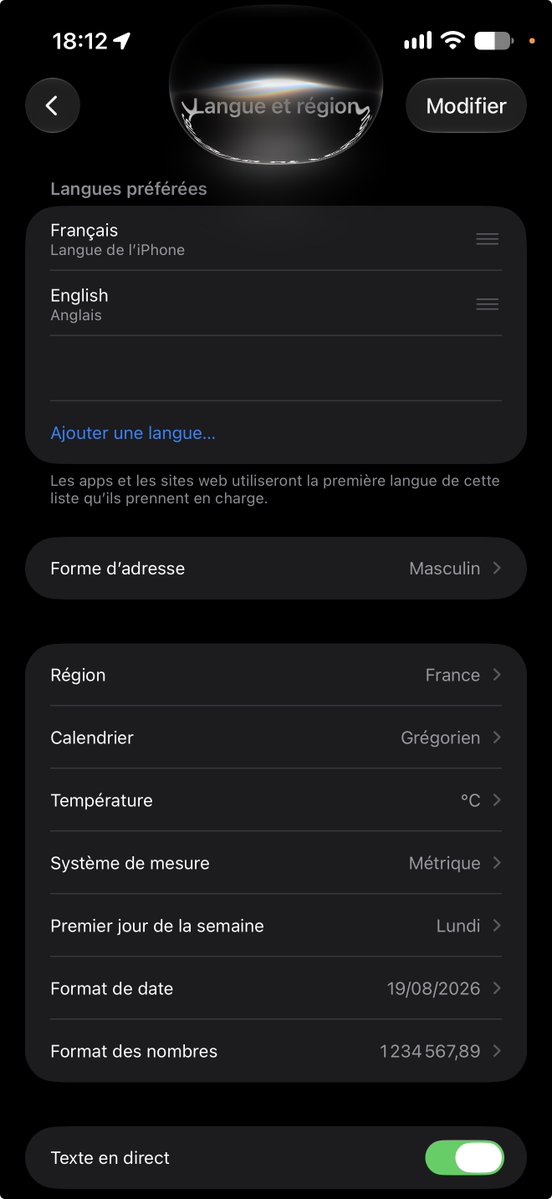 clxtech's tweet photo. I'm on iOS 27.2 beta 2 and how did I manage to get Siri AI without changing regions??? Will @Apple release it in the EU soon or just a bug? https://t.co/8x7oxqp2zN