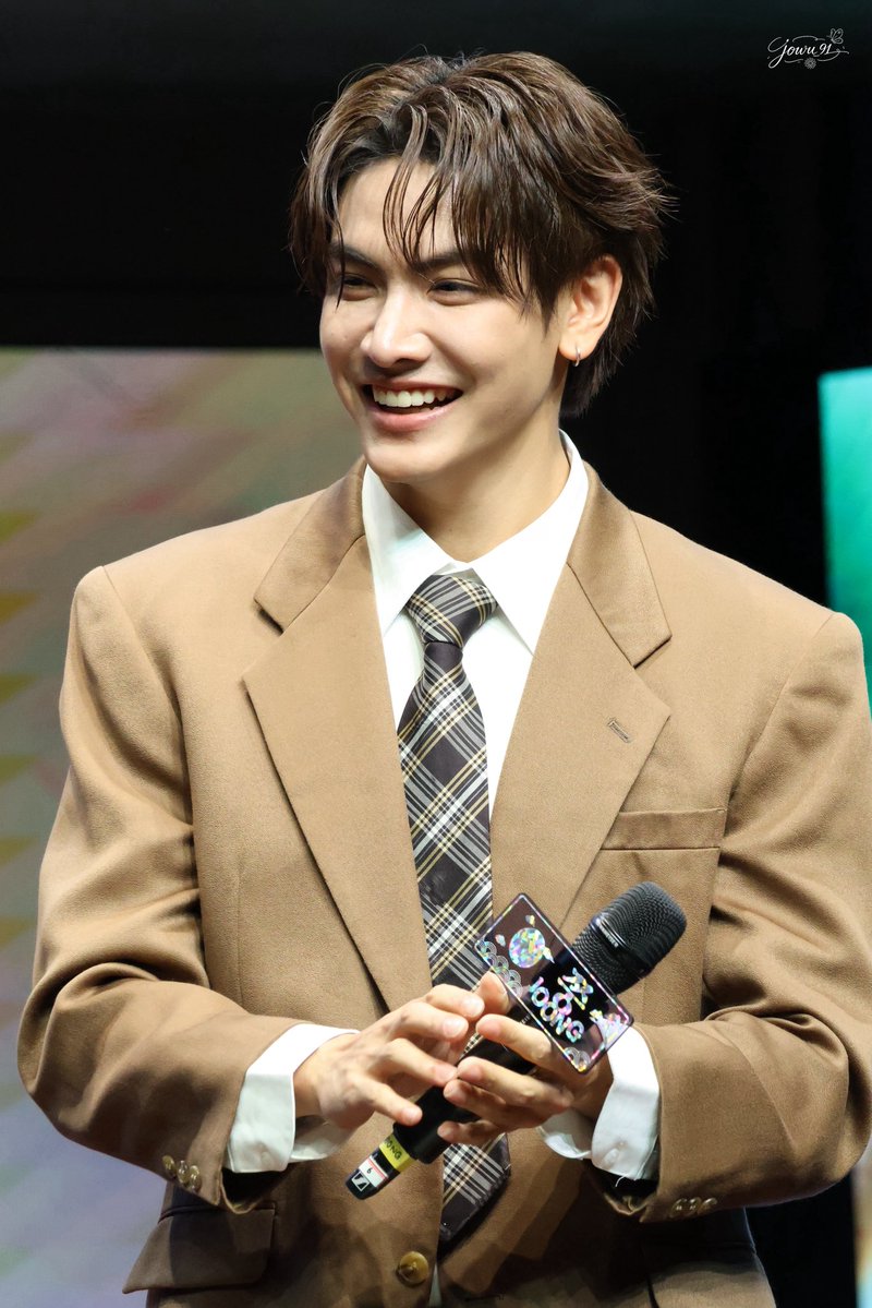 jowu_91's tweet photo. puppy 🫳🏻 keep smiling 🫳🏻

JOONGDUNK JAIDEE SEOUL SMILES
#JDJaideeFMinSeoul https://t.co/8cfRSTmVLQ