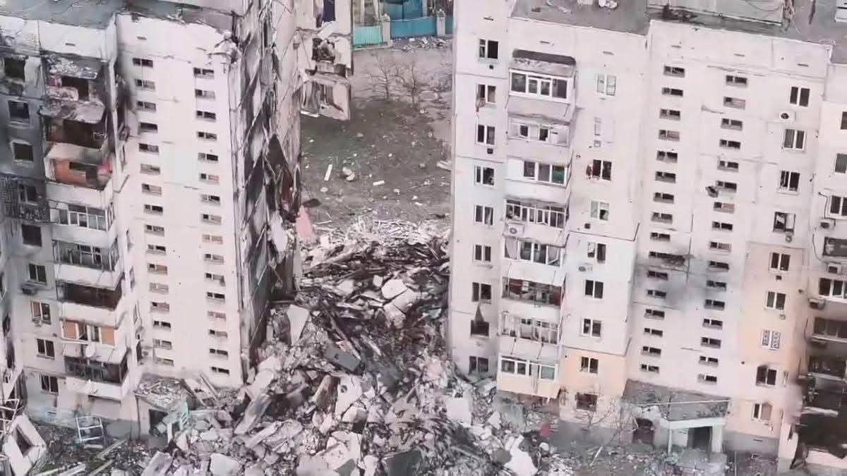 GensekNato15656's tweet photo. ❗️Гуманітарне пекло в окупованих Олешках: люди від голоду вже їдять собак, а їжу в місто не завозять із травня, — МВА

📍«У людей є два шляхи: або померти власною смертю від голоду, або потрапити під дрон чи артобстріл. Третього немає», — голова Олешківської МВА.
📍У місті https://t.co/yU1Yo0nORL