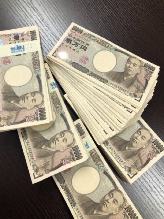 tz6i01's tweet photo. 渡す渡す詐欺とかふざけんな💢💢
1ヶ月の生活費、いくらあれば足りる？😭
①10万円
②20万円
③30万円
④100万円
リプ・DMで本音聞かせて🫶🏻
みんなの回答知りたい！ https://t.co/zNWxKnsSRK
