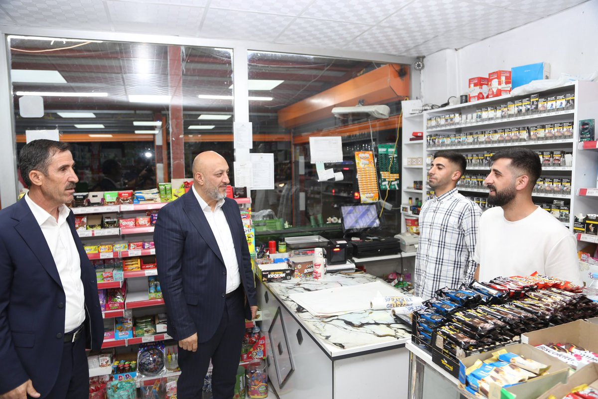 EnginGunceoglu's tweet photo. 📍 Hizan Esnaf Ziyareti

Esnaflarımızı ve kıymetli hemşehrilerimizi ziyaret ederek gönülden gönüle köprüler kurmaya devam ediyoruz.

Dün olduğu gibi bugün de esnafımızın ve hemşehrilerimizin her zaman yanında olmaya; sevinçlerini paylaşmaya, dertleriyle dertlenmeye kararlılıkla devam edeceğiz.