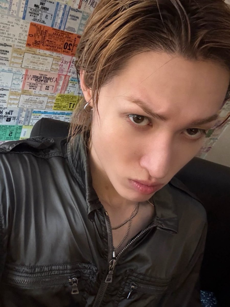 zacharyown's tweet photo. Si Cantik dari Teknik

Marvel X Januar

Tentang Marvel si maba yang jatuh cinta pada pandangan pertama ke senior Fakultas Teknik, Januar sang pemilik wajah cantik memikat dengan kepribadian yang kontras. 

Au #marhoon 

(bagian pertama) https://t.co/qousV9p4NL