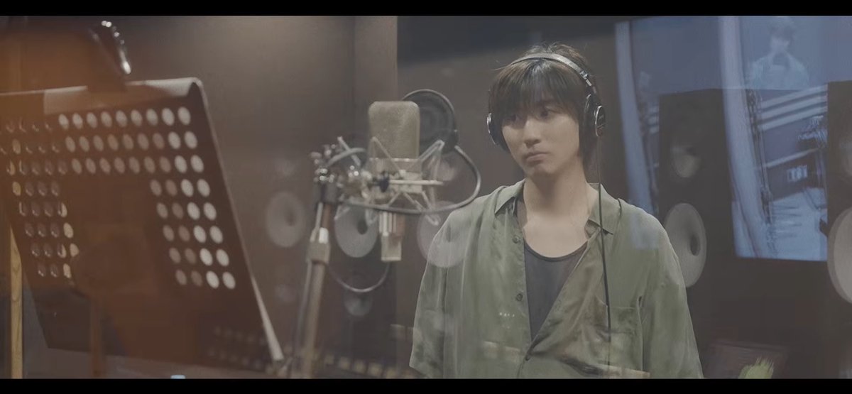 _IO___4's tweet photo. 「Butterfly」REC Making ─ IN-PUT #7 https://t.co/nRxXXAimWj @YouTubeより https://t.co/qe3HL18Lyv