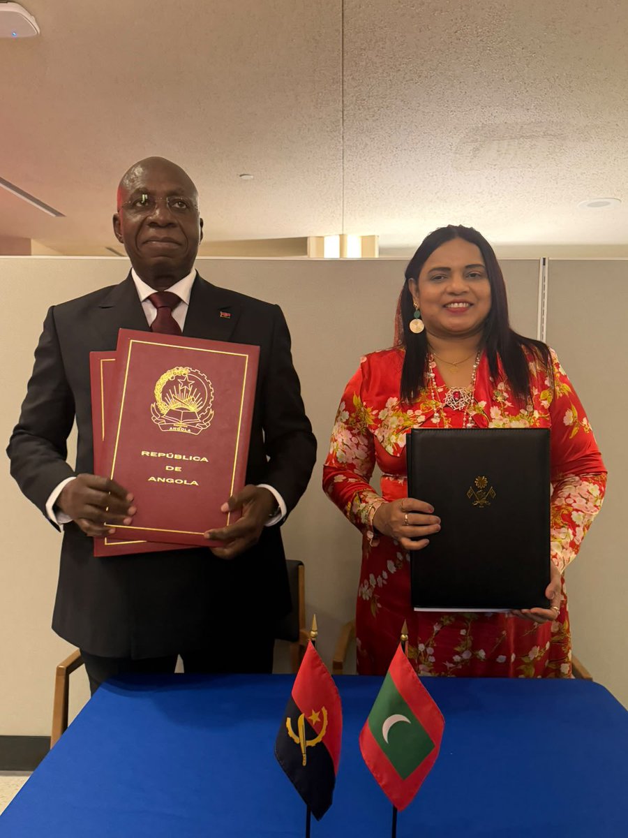 IruthishamAdam's tweet photo. 🌍Pleased to meet once again with Minister of External Relations of Angola Téte António @amb_tete on the sidelines of #UNGA81HLW.

Building on the momentum of our meeting in Malé in June, I am particularly pleased that our earlier discussions have led to tangible progress, with two MoUs signed today, on Political Consultations, and on Diplomatic training and capacity building between our foreign Service Institutes. 

@MoFAmv 
@MVPMNY 
@MDVinGeneva 
@angola_Mirex