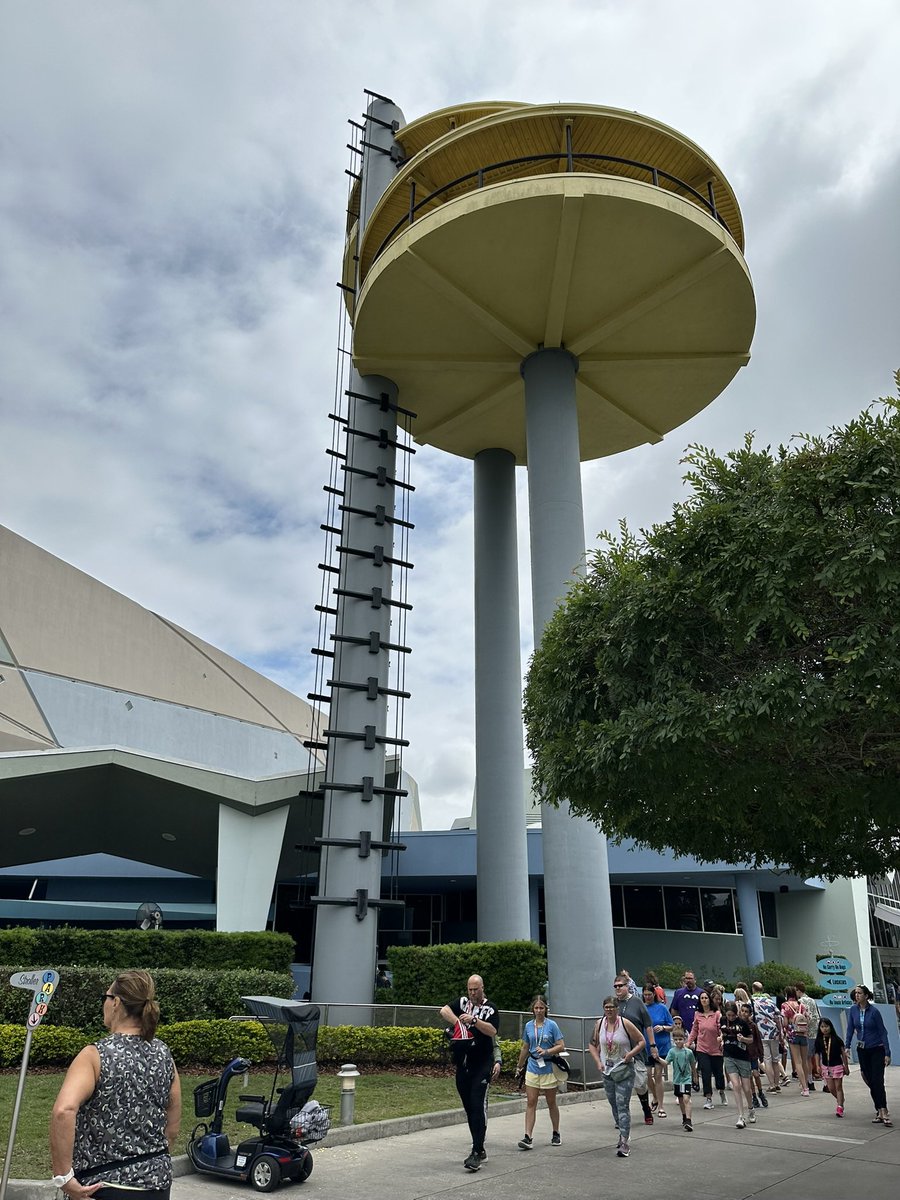 DHPLover's tweet photo. Film No 272 is: Men in Black 3 (2012) #UniversalOrlando #MenInBlackAlienAttack https://t.co/I850vnLsWs