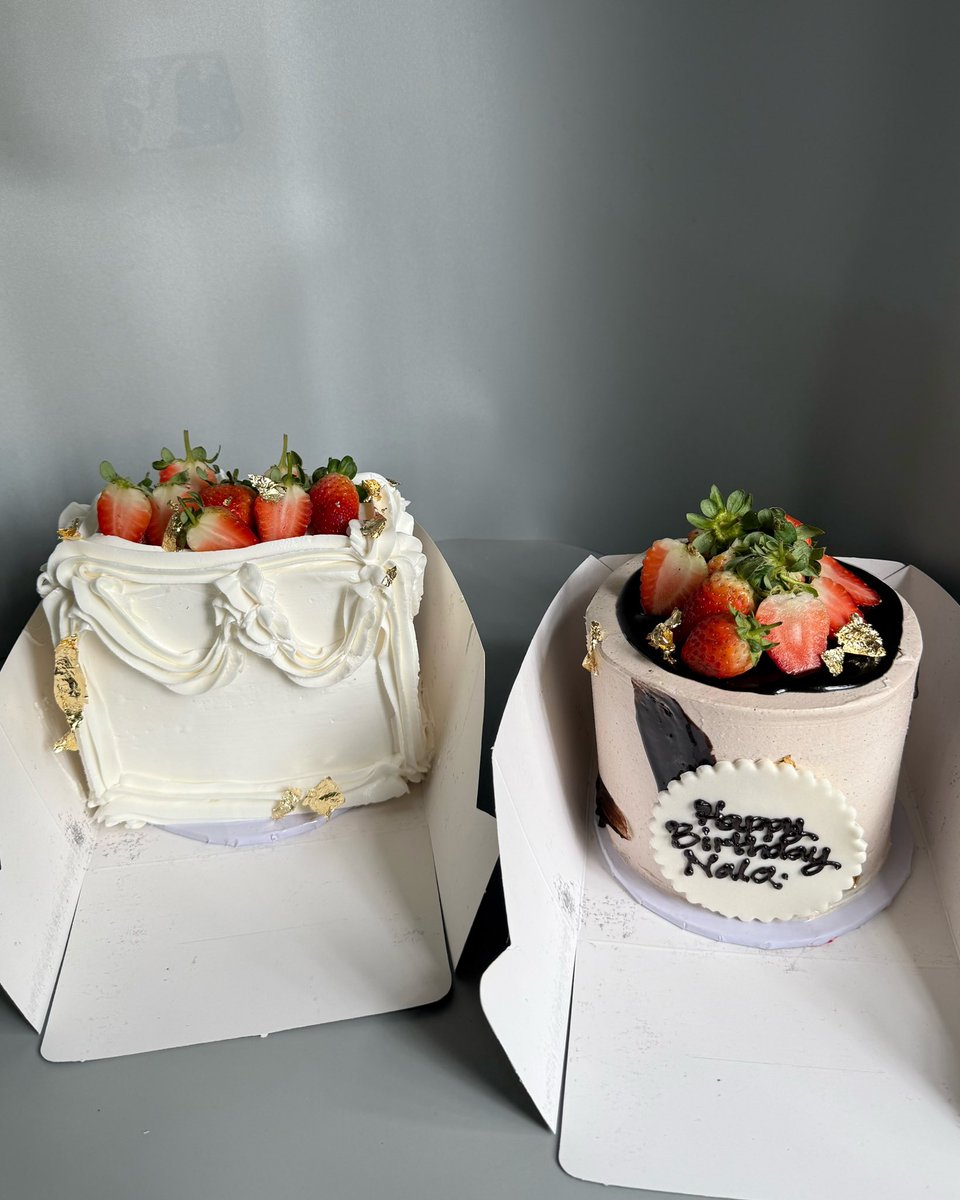 Ws_Bakeshop's tweet photo. it’s been a very busy week of proposal cakes, birthday cakes and a little bit of kicking 💞 https://t.co/KwogPhFfXh