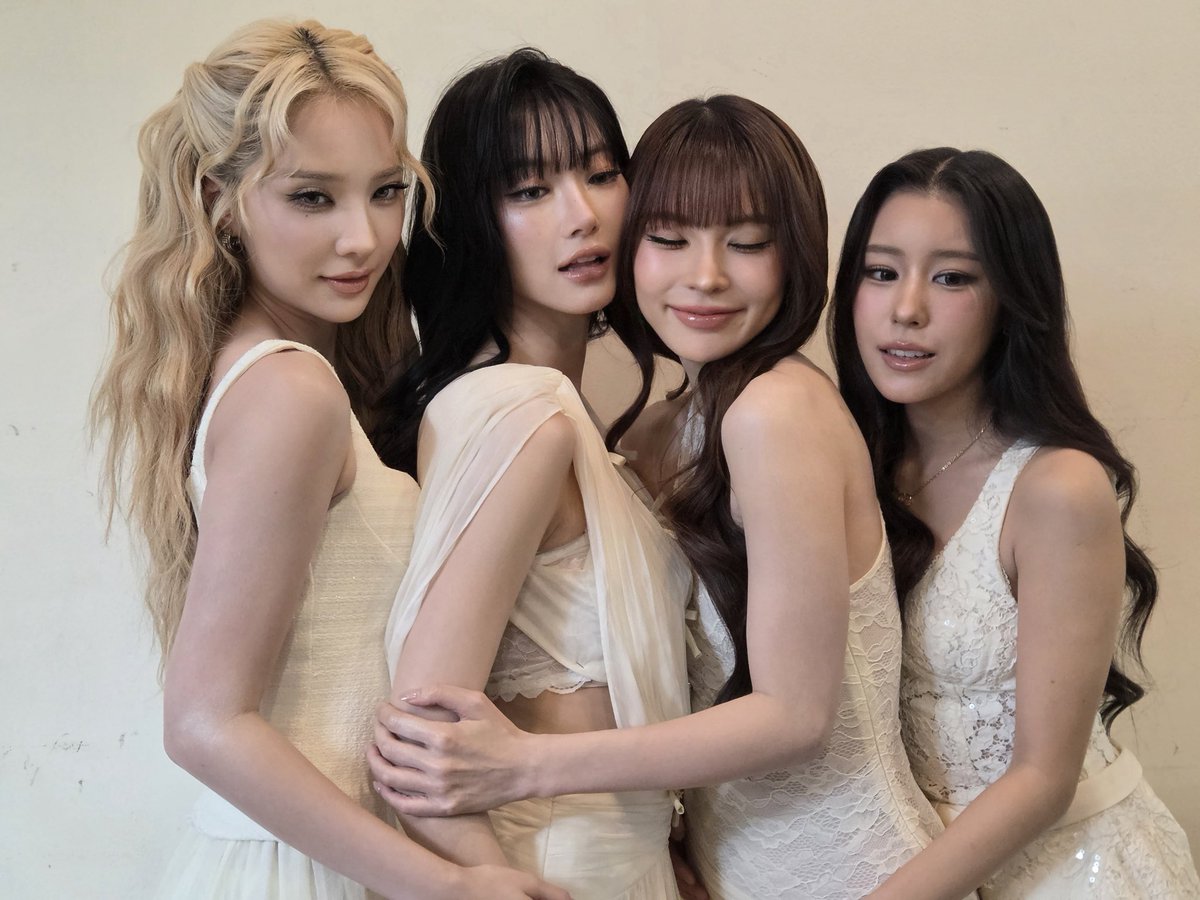 KPloynira's tweet photo. มีความสุขที่สุดเลย✨💕
#EnemiesWithBenefitsxVIETNAM https://t.co/fATqKhZlmZ