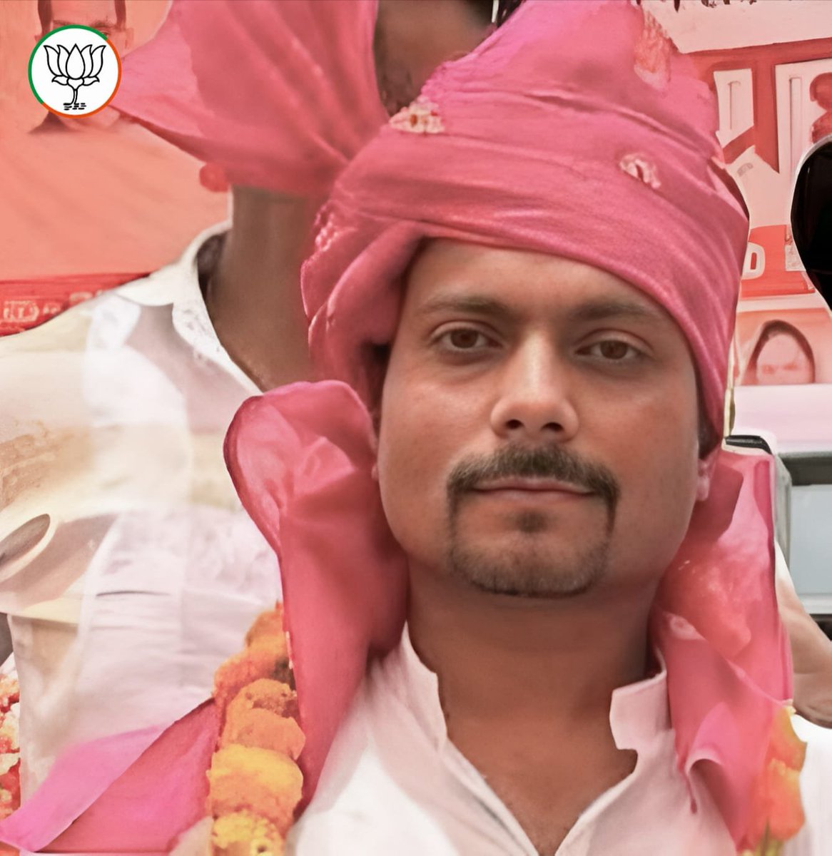 PNPathakBJP's tweet photo. युवा समाजसेवी एवं सभासद प्रिय अनुज मनीष मिश्रा उर्फ टिंकू बाबा को जन्मदिन की हार्दिक बधाई एवं शुभकामनाएं। 

ईश्वर से प्रार्थना है कि आपको उत्तम स्वास्थ्य, दीर्घायु, सुख-समृद्धि एवं सफलता प्रदान करें। https://t.co/7PSFMJTmGk