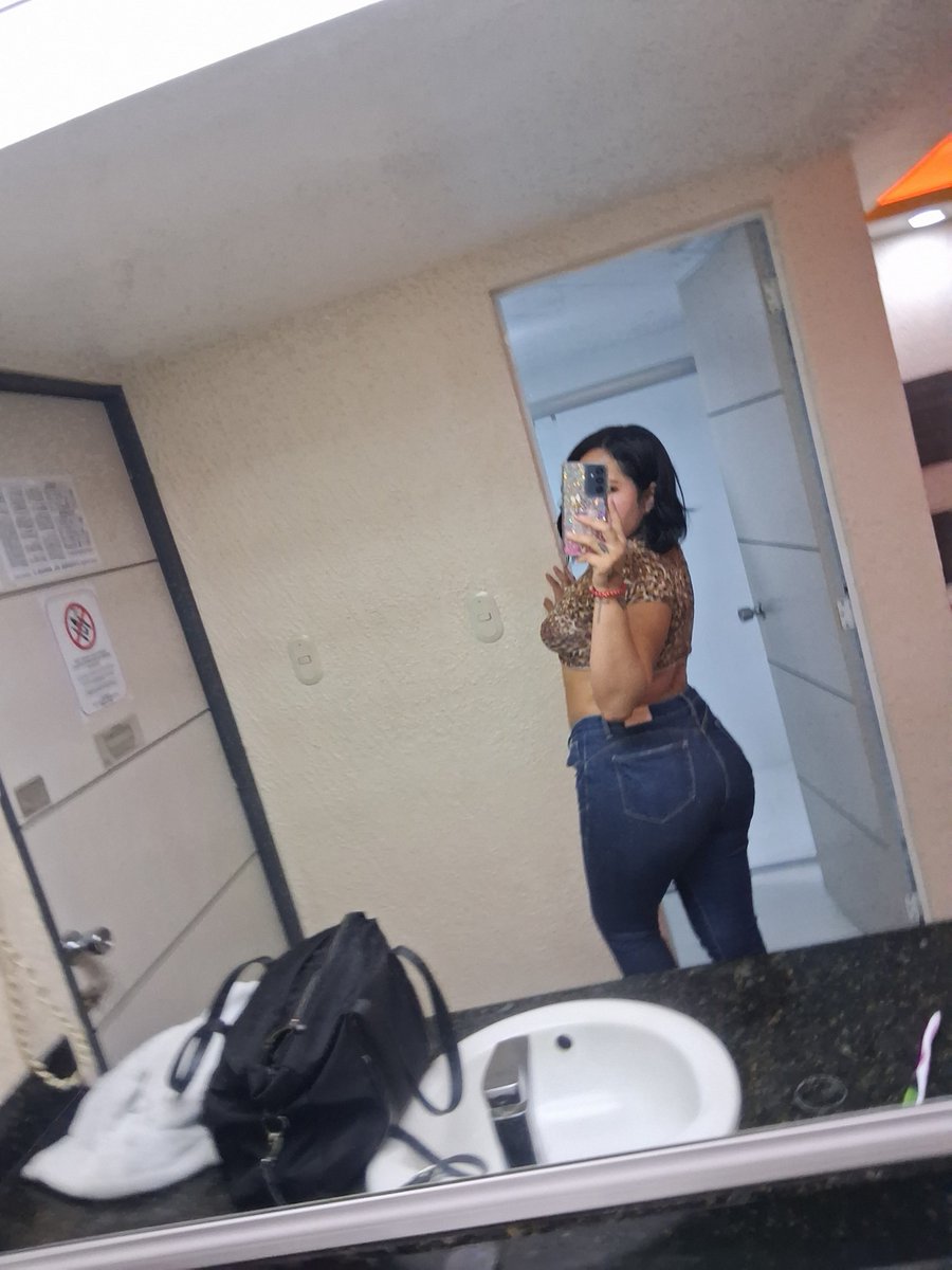 keyla_1_0's tweet photo. Disponible bb ❤️ https://t.co/nn0Rff1U6d