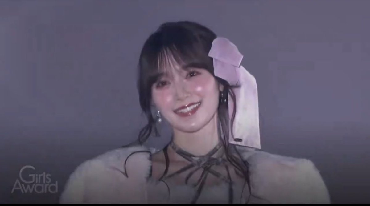 rnO1O2's tweet photo. 生きててくれてありがとう。 #ガルアワ2026AW #守屋麗奈 https://t.co/mzRB9gyYkJ