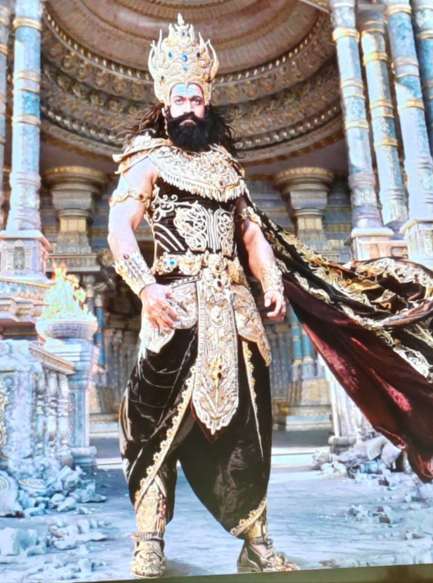 Kaushalkum77860's tweet photo. Yash Mogging Ranbir hard 

I think people will love Yash more than ranbir.

There's no grace divinity in ranbir face to play Rama bhagwan.

#Ranbir #Yash  #Ramayana https://t.co/UCBJnXzt8A