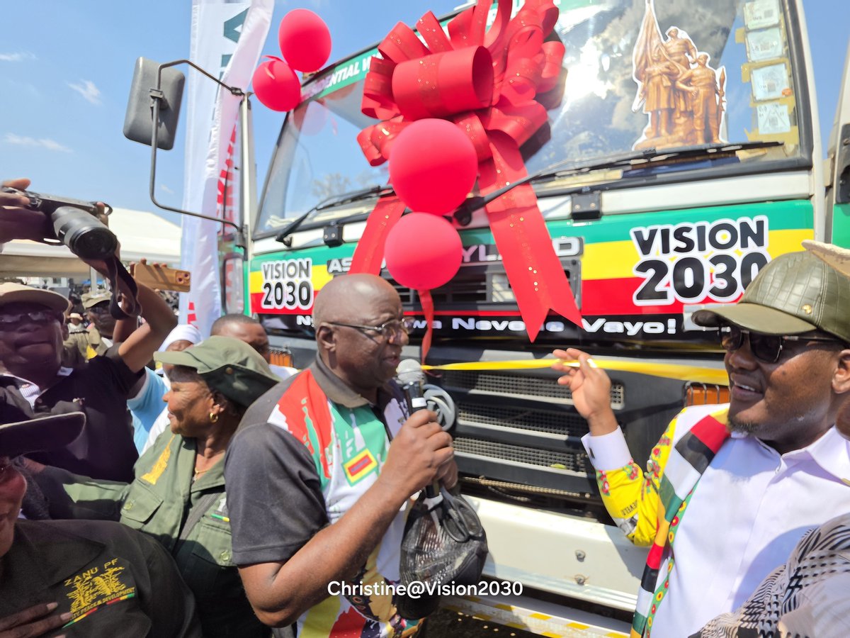 SIEACYBERTEAM's tweet photo. Zanu PF is always ahead of time, El Niño is being alleviated. War veterans leader, Cde Mahiya and Dr @paultungwarara leading the program. https://t.co/LogmOgnNRj