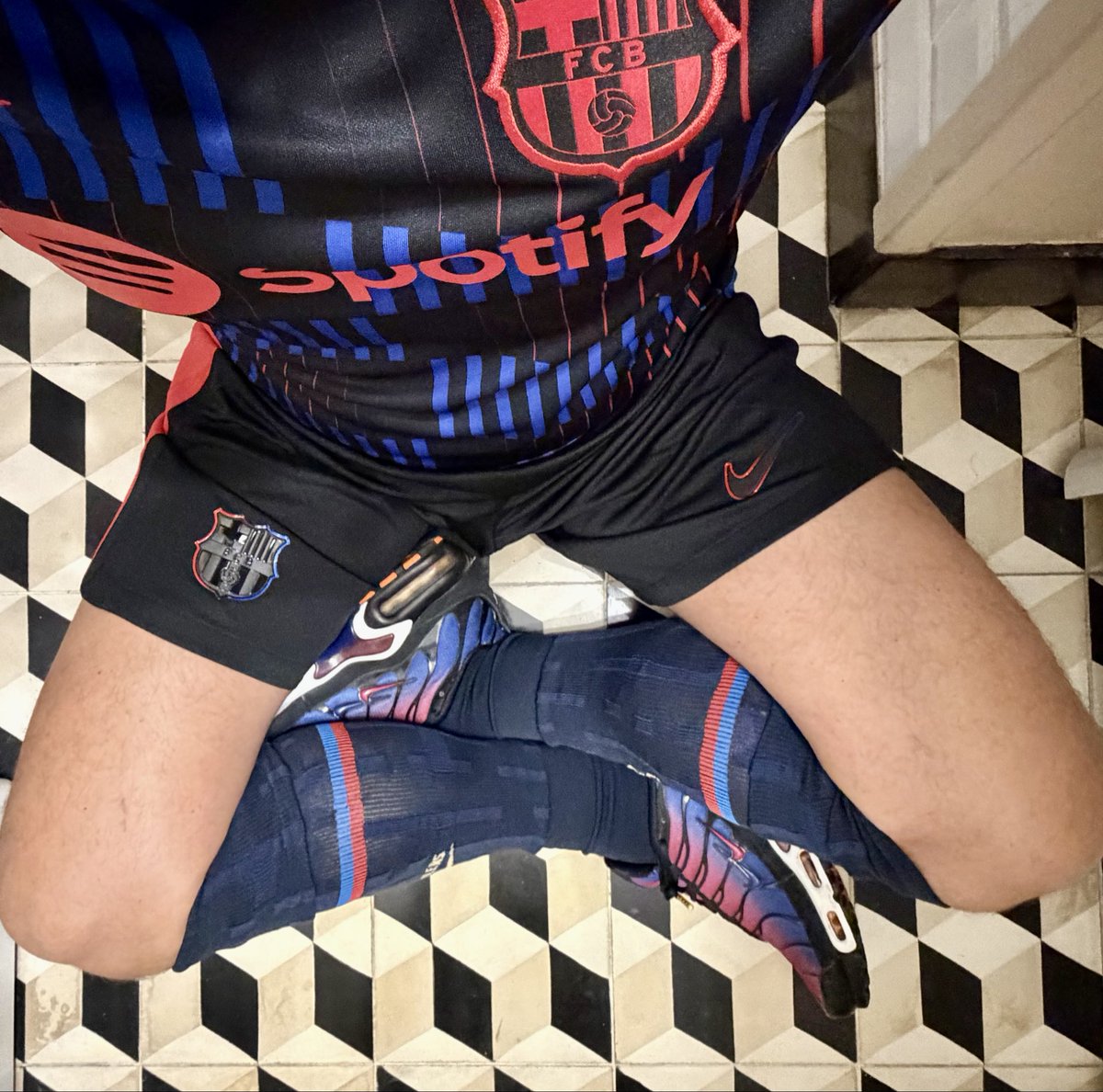 daddycooltn's tweet photo. Qui me rejoint? 
#gayboy #gayfoot #tnlover #gaysocks #kiffeur # https://t.co/vamZzzPqH7