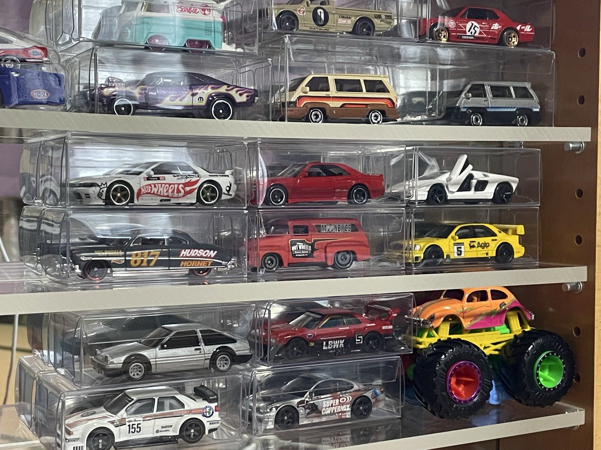 GJs46pusvf's tweet photo. ホットウィール購入活動はおやすみ中
岐阜タム模型展までは
プラモ制作に注力したいが
間に合うかは毎度微妙です https://t.co/sw3QJITGcU