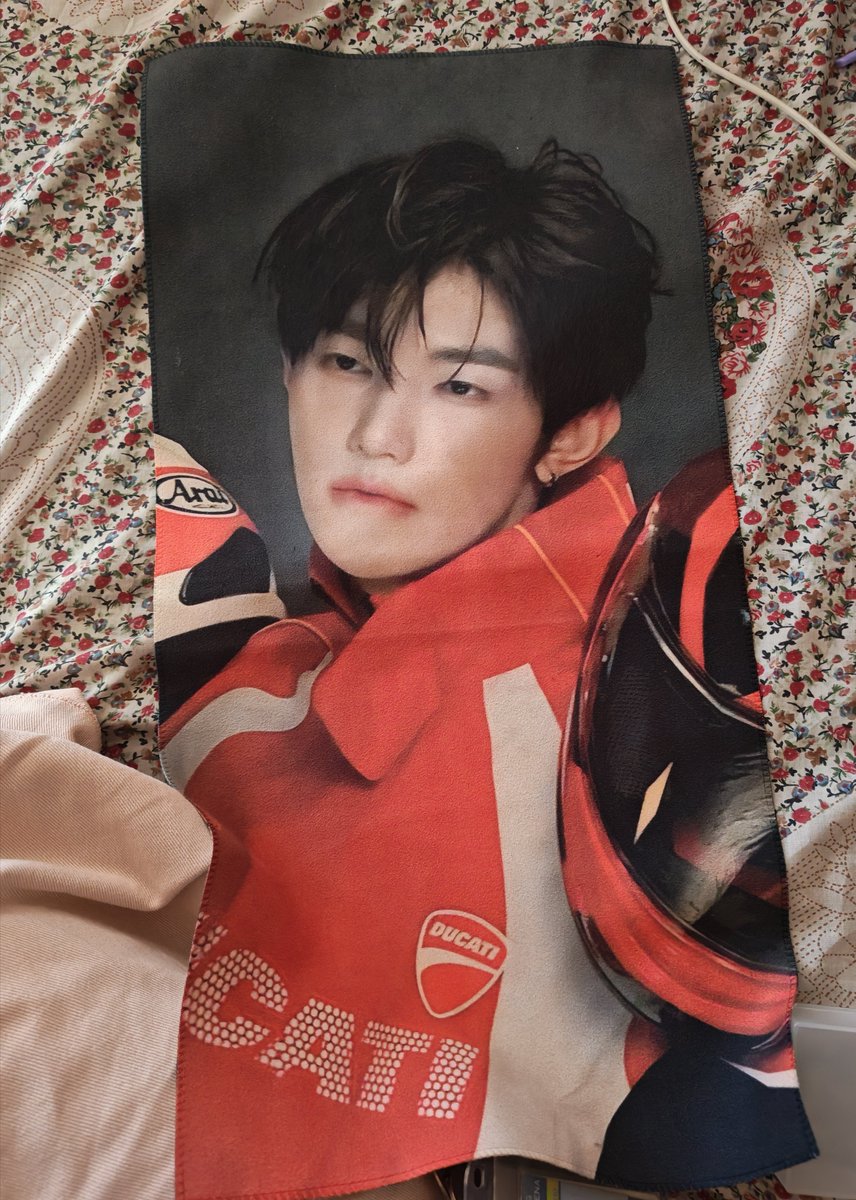 zhanewon's tweet photo. wts zb1 and2ble ph anik anik

- 500 set
- free pf 
- free hao banner if kukunin both set ( poca + anik anik )

jiwoong hanbin zhang hao matthew gyuvin yhmah kcon rose keyring button pins photocard holder https://t.co/xrb1yq0VZX