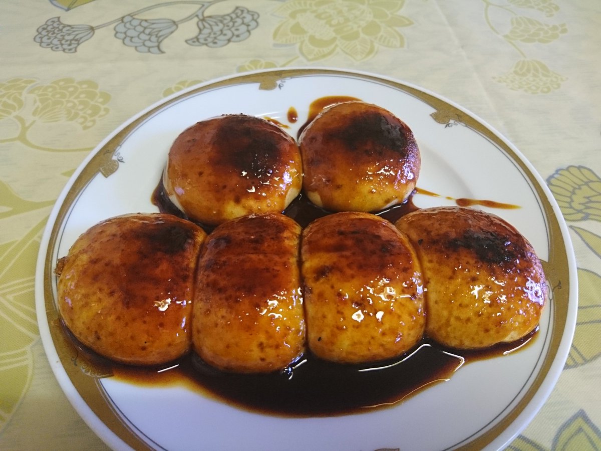 buri_sava's tweet photo. 明日の榛名湖マラソンに備えて高崎観光。デルムンドさんのハンバーグ、オリタの焼きまんじゅう、アベニューさんのパン等老舗でおいしいものを存分にいただき、富岡製糸場も再訪できて大満足。ガイドさんの案内もやっぱり楽しくてよかったです。フルを走るノリじゃないけど、明日の榛名湖も楽しみです。 https://t.co/6d5n50AQ8c