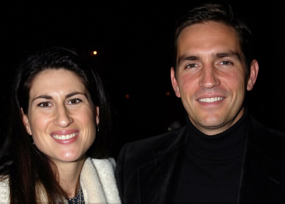Brian_Awakened1's tweet photo. Jim Caviezel & her beast of a husband Kerri Browitt Caviezel (looks like if Adam Sandler was an actual male ๐) Neck scarring clearly visible on Jim #egi #JimCaviezel #InvertedCouples #ItsAllOfThem https://t.co/8vH3riC9bF