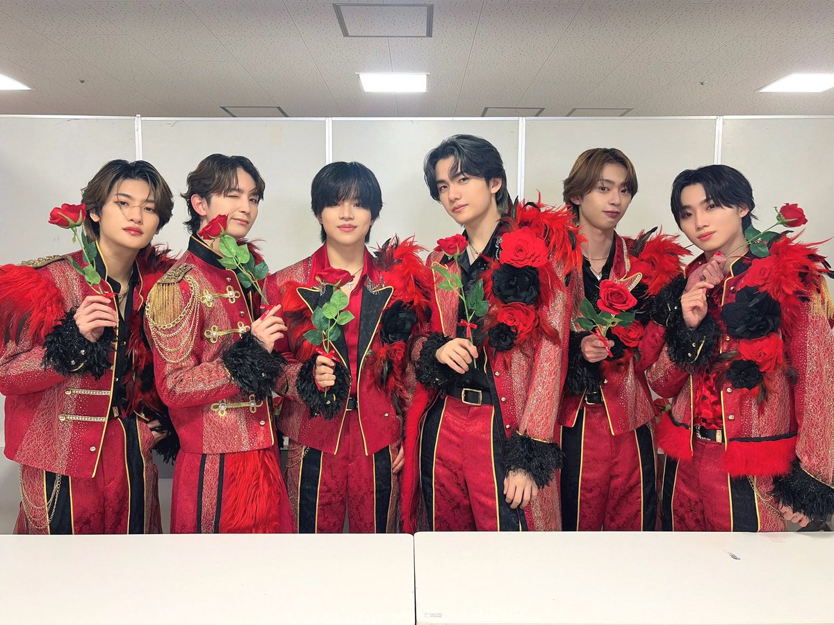 Lienel_official's tweet photo. メジャー2ndシングル「愛のダバダ」
発売記念リリースイベント
@埼玉 ららぽーと富士見

— Today’s Setlist —
M1. Love With You
M2. 愛のダバダ
M3. Love Me Madly
by Riku 🩷

お足元の悪い中お越しいただき
ありがとうございました🌹✨

#リエネル_愛のダバダ 
#リエネルの思い出
#Lienel #リエネル https://t.co/RPUBGBPmm8