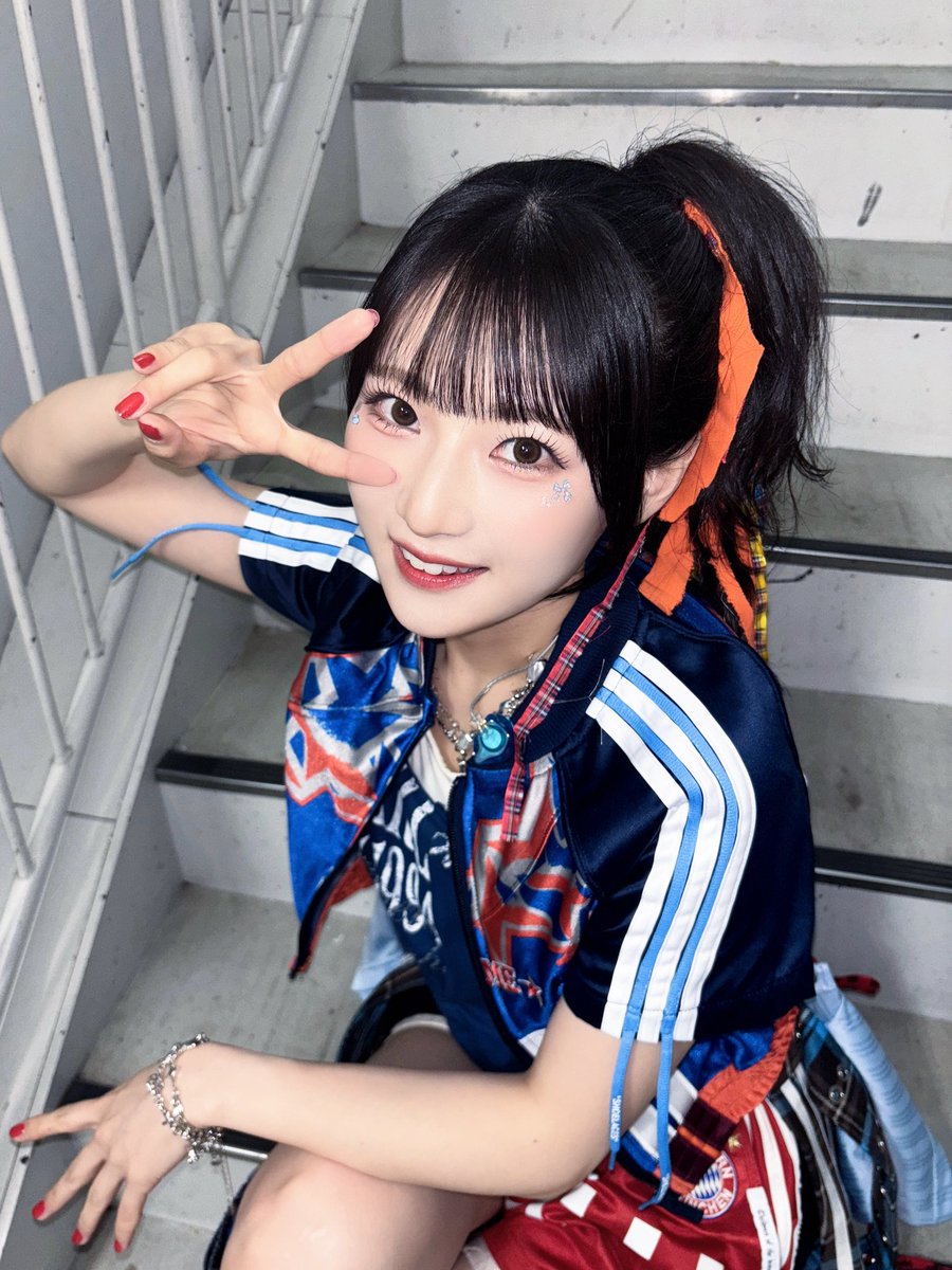 aoki__hina's tweet photo. 青木陽菜 LIVE 2026「Blazing Pit」

みんなの熱の中で踊り歌うことができてとても楽しかった🐥❤️‍🔥❤️‍🔥燃えたーー🙂‍↕️🙂‍↕️❤️‍🔥

新たなライブも発表されました。これからもこういう楽しいをたくさんやっていこうね
ありがとうございましたっ🥳🥳

#青木陽菜_BlazingPit https://t.co/zlGfQzYLff