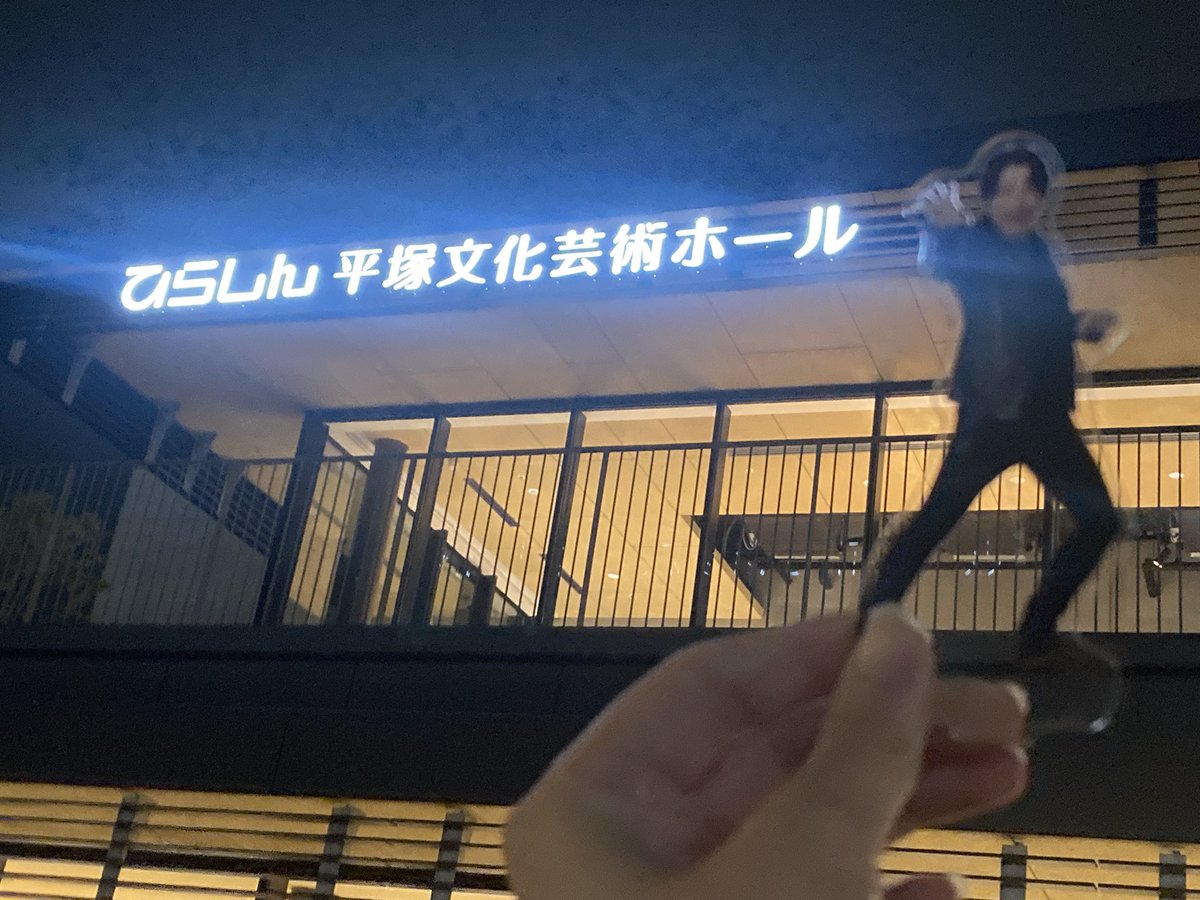 myu_pikachu's tweet photo. 生Dでした。
Dさん主人公大変良かった。
真っ直ぐで優しくて熱い男、ちゃんと生ききれてました。
IWGP未履修だったけど凄く楽しめた😊

他のメンバーの芝居を誰よりも楽しみにしてる人。
そしてその芝居に恥じない様に芝居を返せる人。
ひしひしと感じました。
お疲れ様でした✨️
良い生き様でした☺️ https://t.co/0iTRfWwqf9