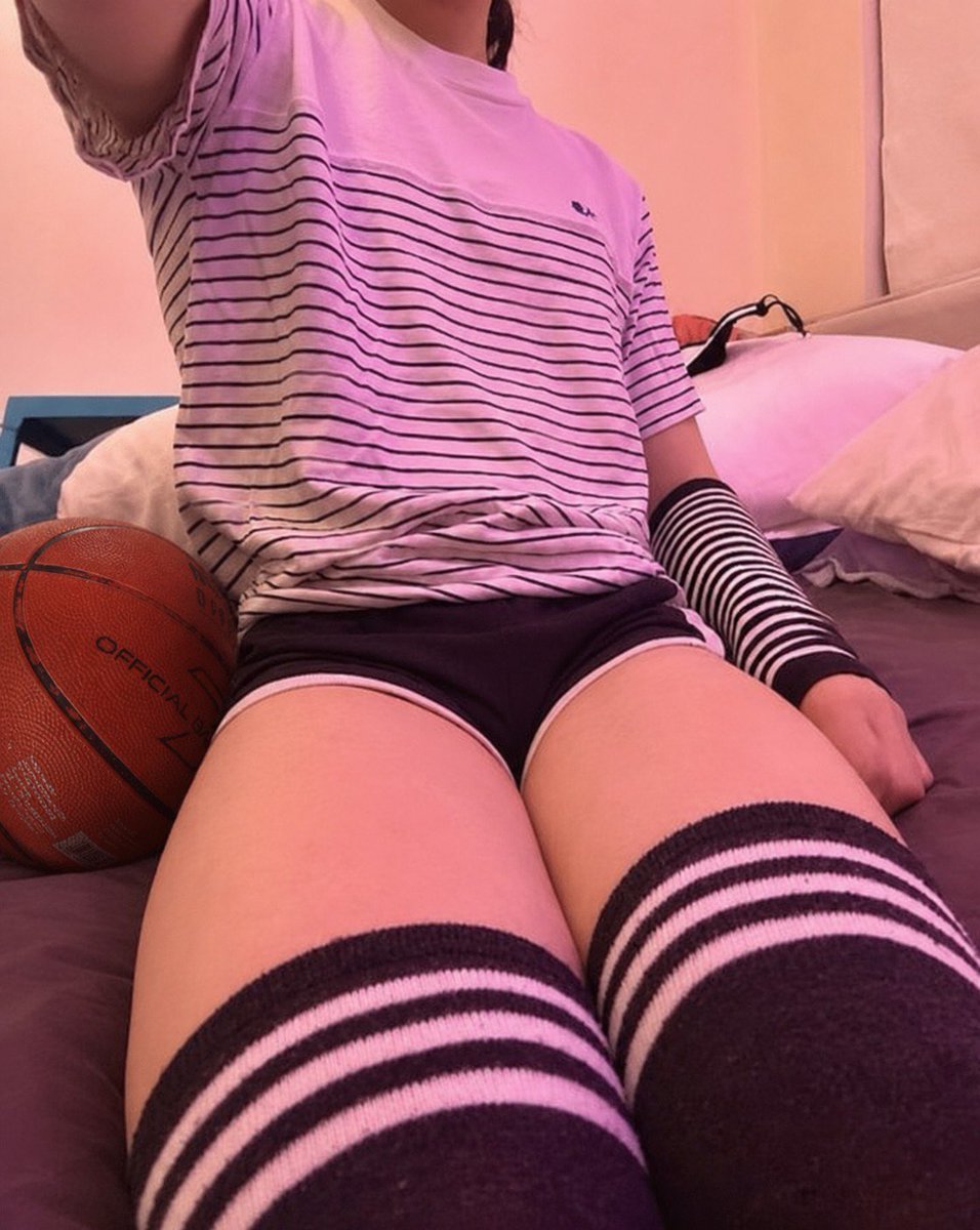 Jayjay103428's tweet photo. Anyone wanna be a paypig? Im German btw https://t.co/GYkU0iakAp