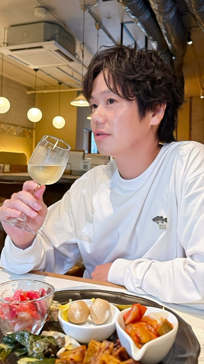 kinoshitas0309's tweet photo. 美しい近江牛の断面と、指です。 https://t.co/G9E8q7lHP5