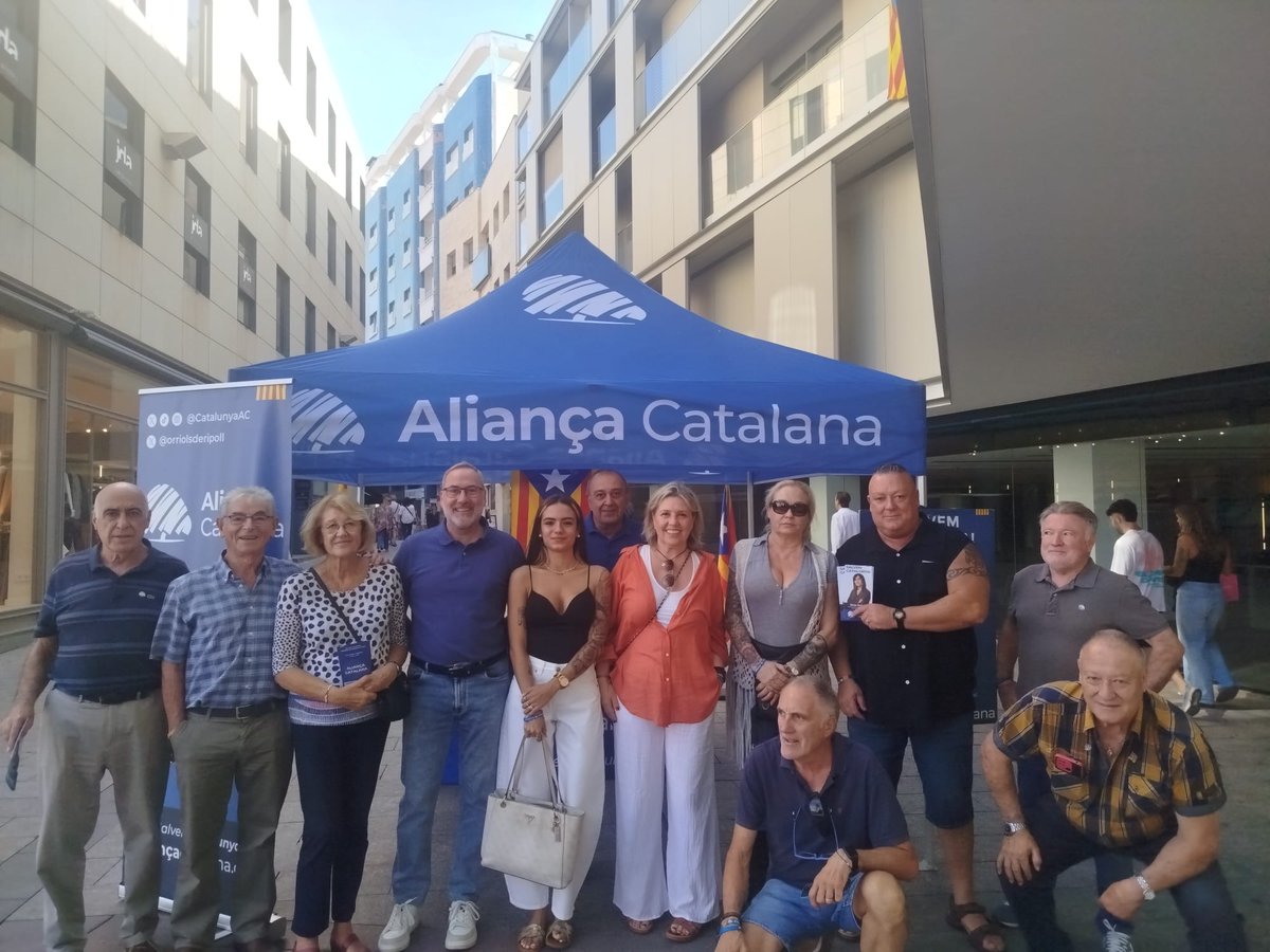 V_OccidentalAC's tweet photo. Avui hem estat presents a les parades informatives de Sabadell, Rubí i Sant Cugat.

Gràcies a totes les persones que us hi heu apropat per conversar, compartir inquietuds i interessar-vos per la nostra activitat. 

El contacte directe amb els veïns ens permet conèixer de primera mà la realitat dels nostres municipis.

Seguim treballant, escoltant i fent territori.

#SalvemSabadell
#SalvemSantCugatDelVallès
#SalvemRubí